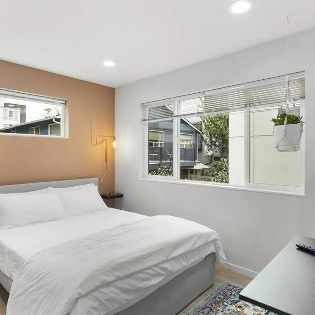 Photograph of Chase's sweet suite - Micro Studio - 91Walkscore