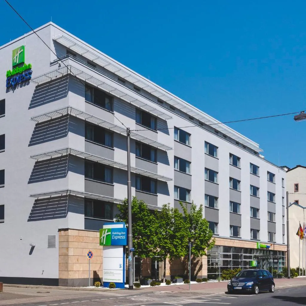 Photograph of Holiday Inn Express Frankfurt Messe by IHG
