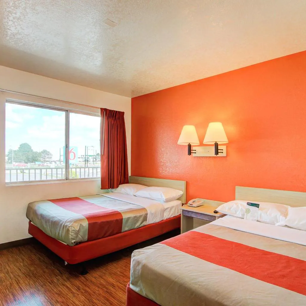 Photograph of Motel 6-Denver, CO - Airport