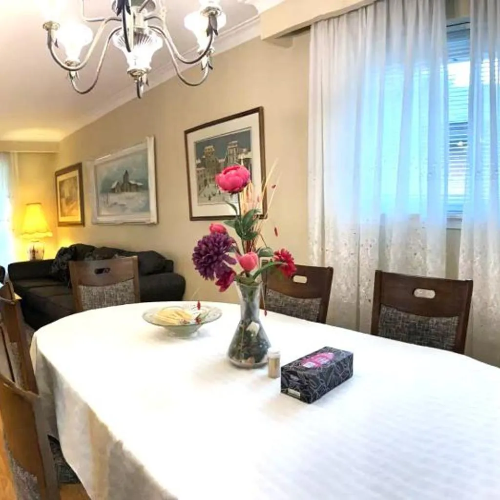 Photograph of 4 BR House Toronto near TTC Sleeps 4-8 STR