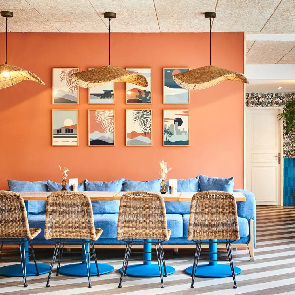 Photograph of Hôtel Chromatics & Restaurant Hill Club by HappyCulture