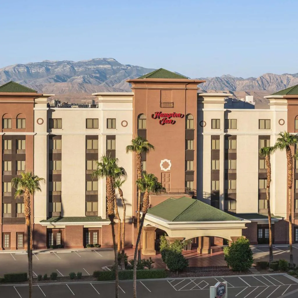 Photograph of Hampton Inn Tropicana