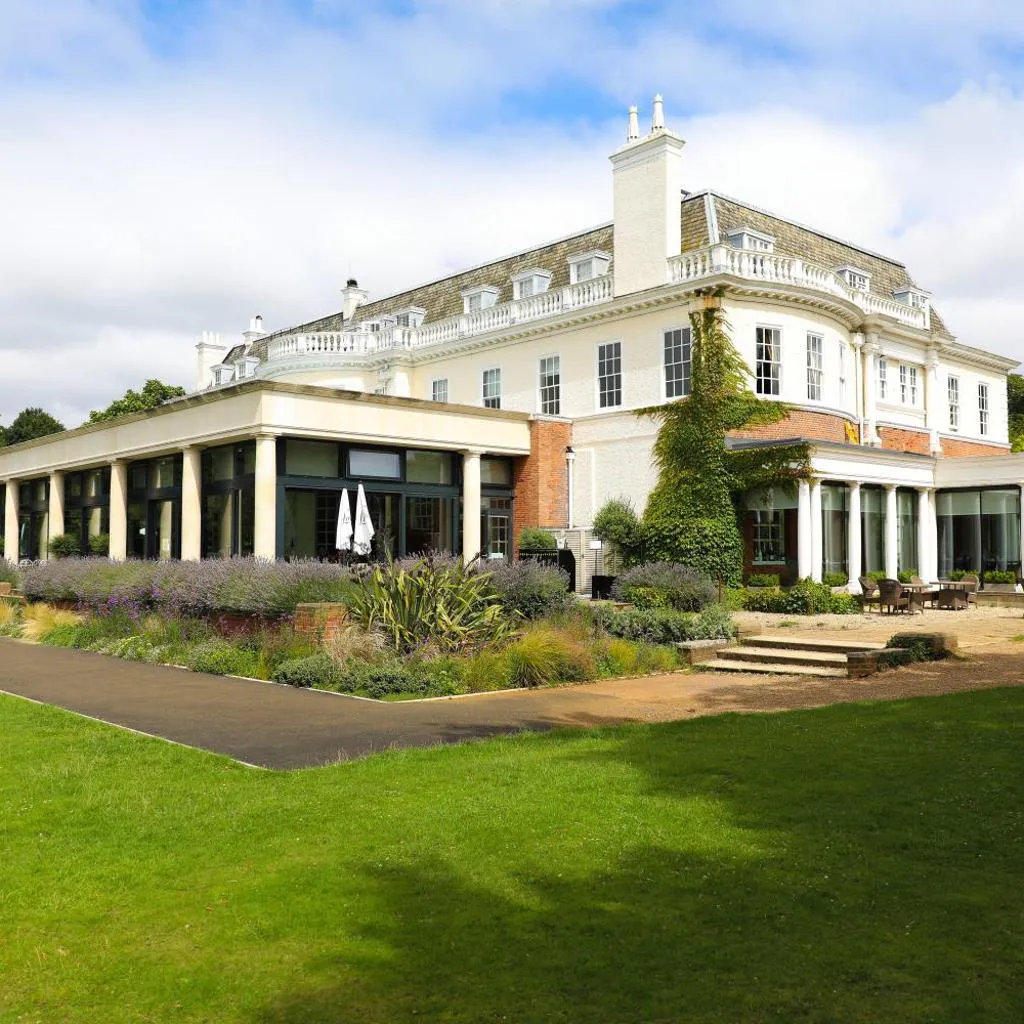 Photograph of Hotel du Vin Cannizaro House Wimbledon