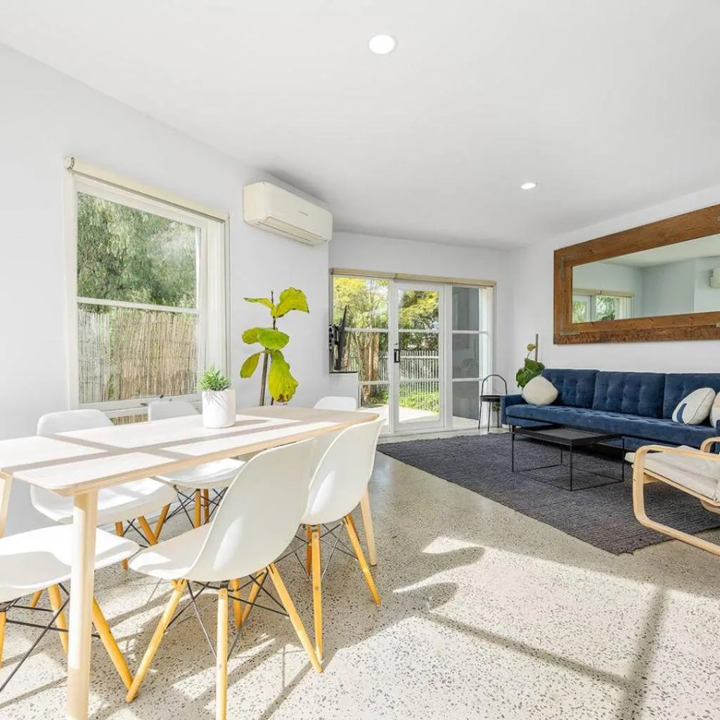 Photograph of Leafy 3BR Kensington Escape with Park Views and Parking