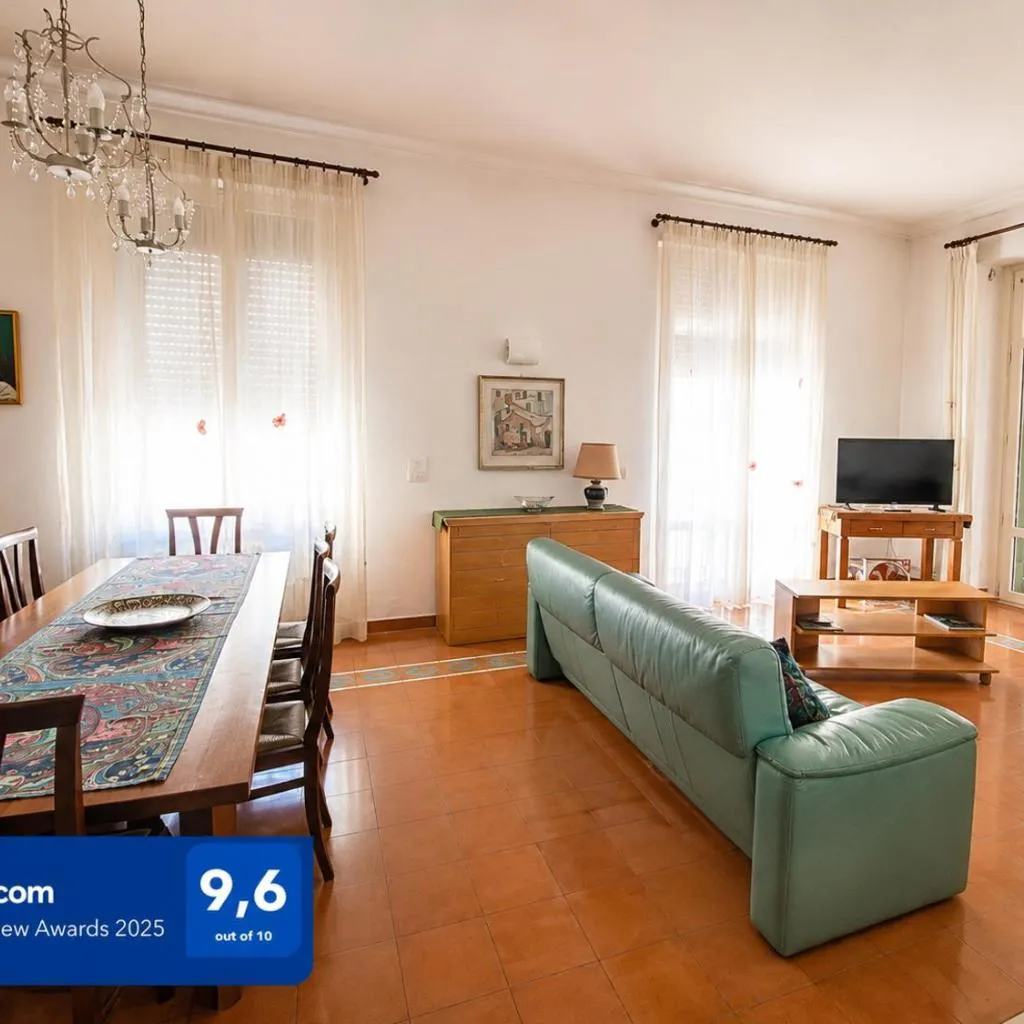 Photograph of Home Toledo 355