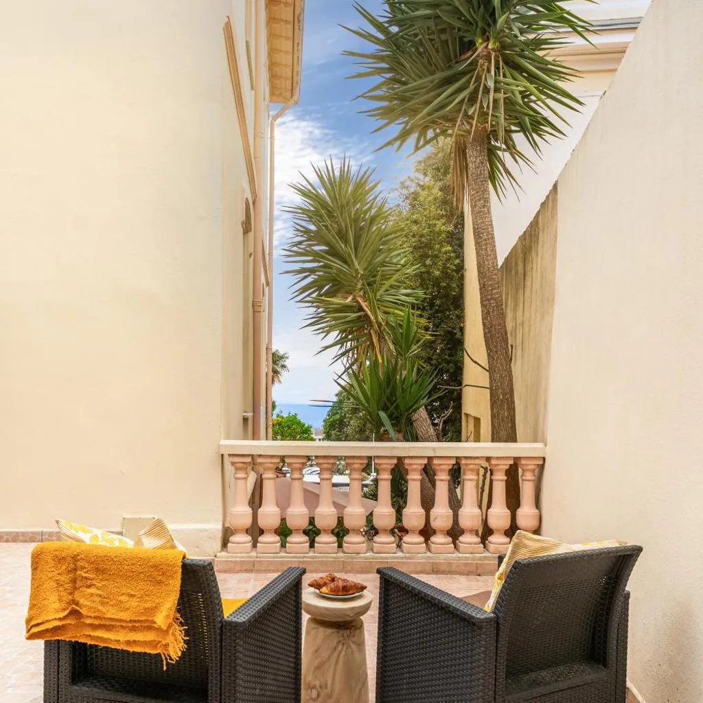 Photograph of Ecrin au calme, terrasse & parking, Nice