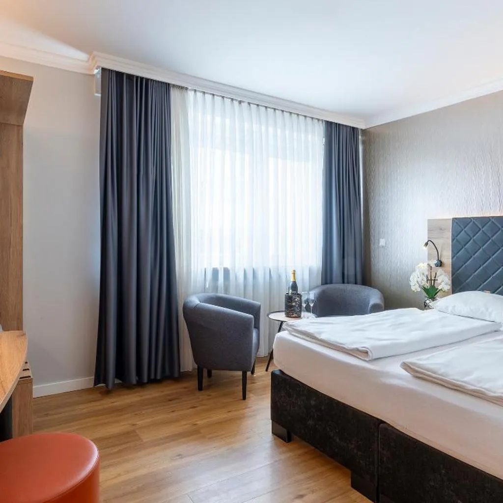 Photograph of PLAZA INN Rieker Stuttgart Hauptbahnhof