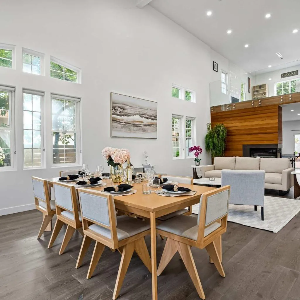 Photograph of Sherman Oaks 5BR with Valley Views by Colby and Conrad