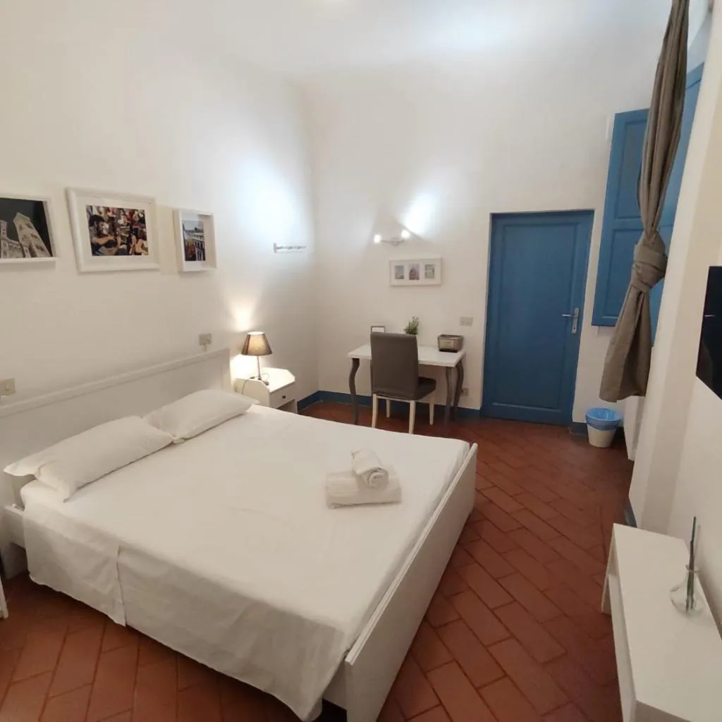 Photograph of Michelangelo's Relais
