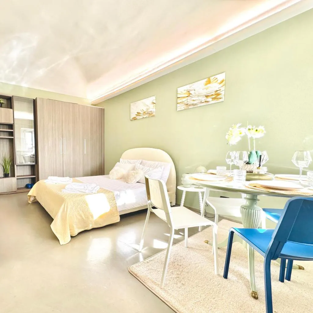 Photograph of Gold Apartment Elegante Loft Piazza Statuto - Porta Susa