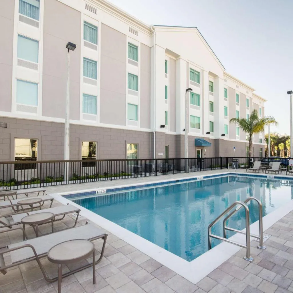 Photograph of Hampton Inn & Suites Orlando near SeaWorld