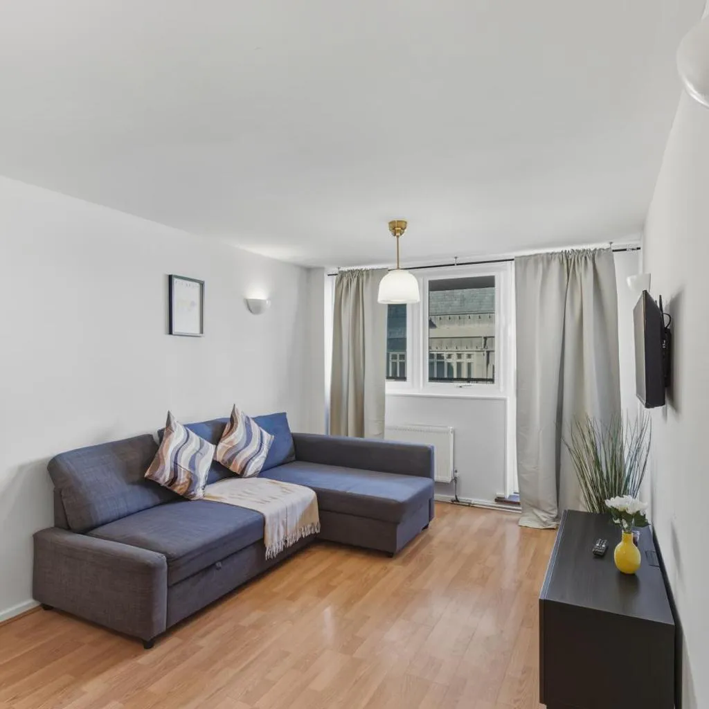 Photograph of Central London 1-Bed Apartment Near Farringdon & Barbican