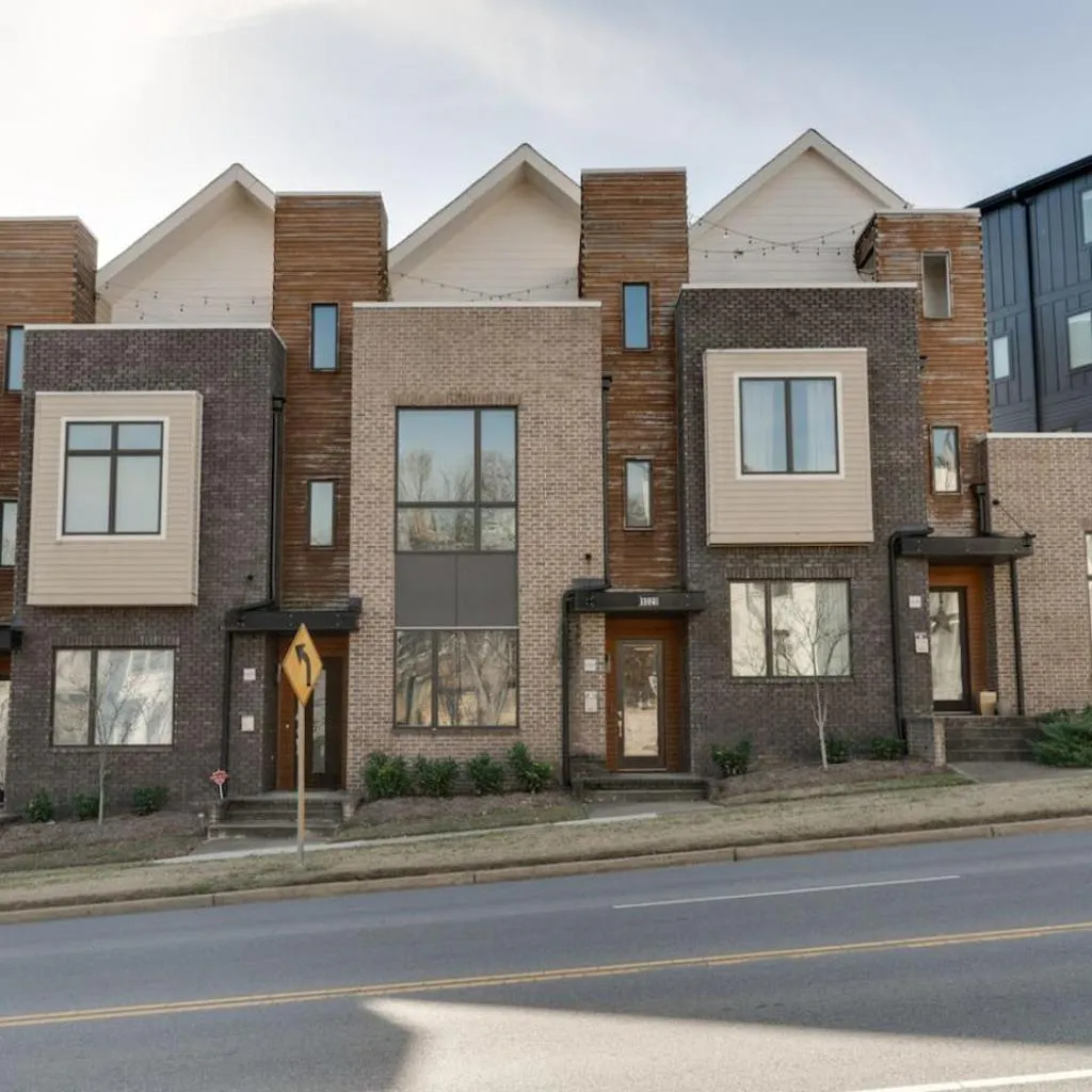 Photograph of Edgehill HQ Luxury Home 3 Kings 2 Car Garage