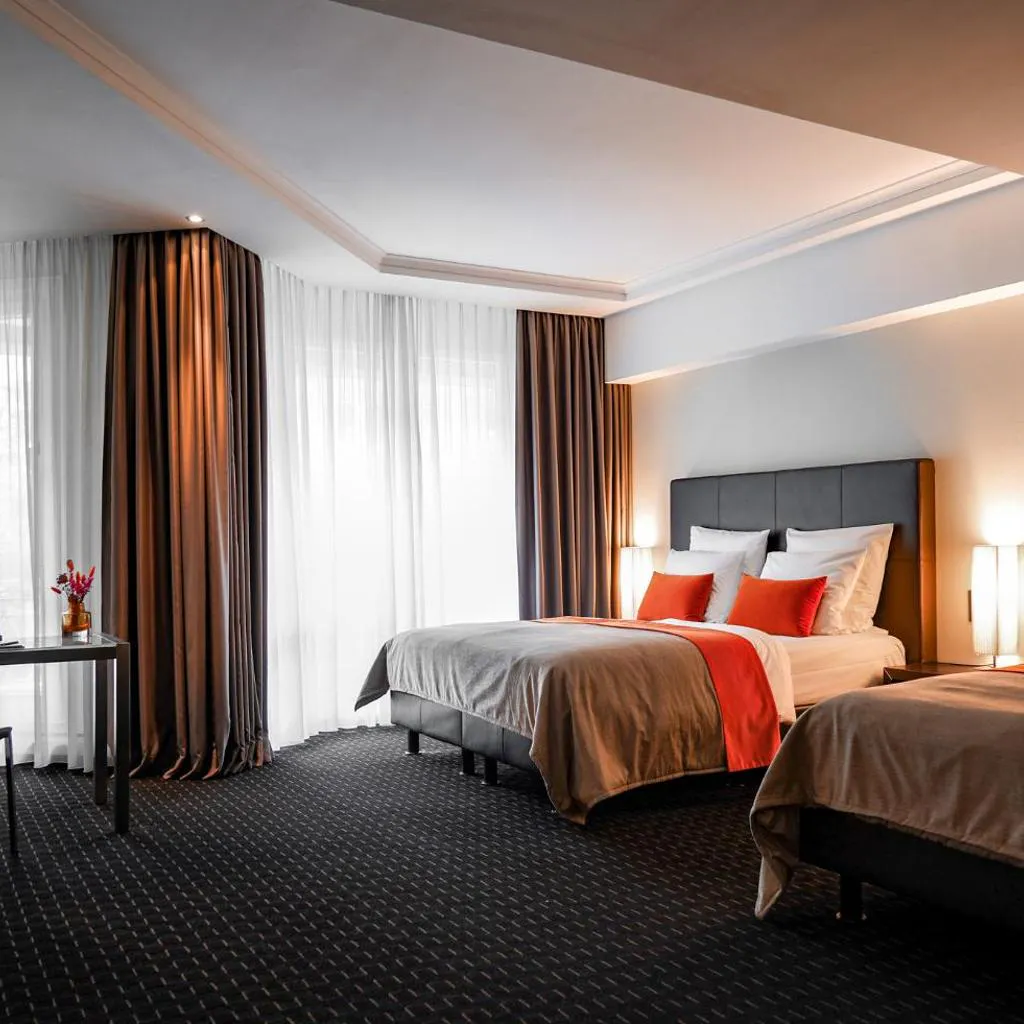 Photograph of Boston Hotel HH