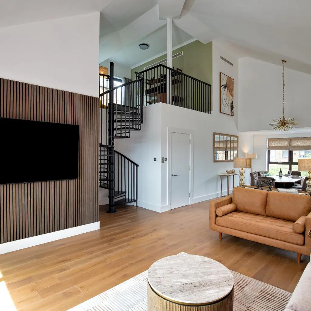 Photograph of Monarch House - Serviced Apartments - Kensington
