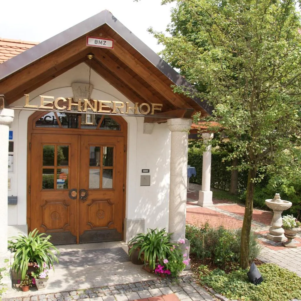 Photograph of Hotel Lechnerhof Unterföhring