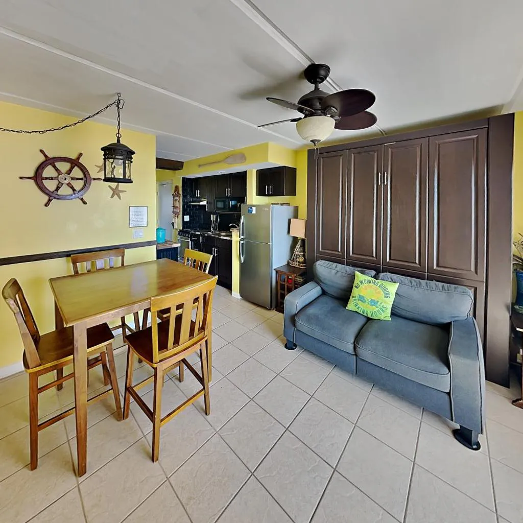 Photograph of Beachers Lodge 307