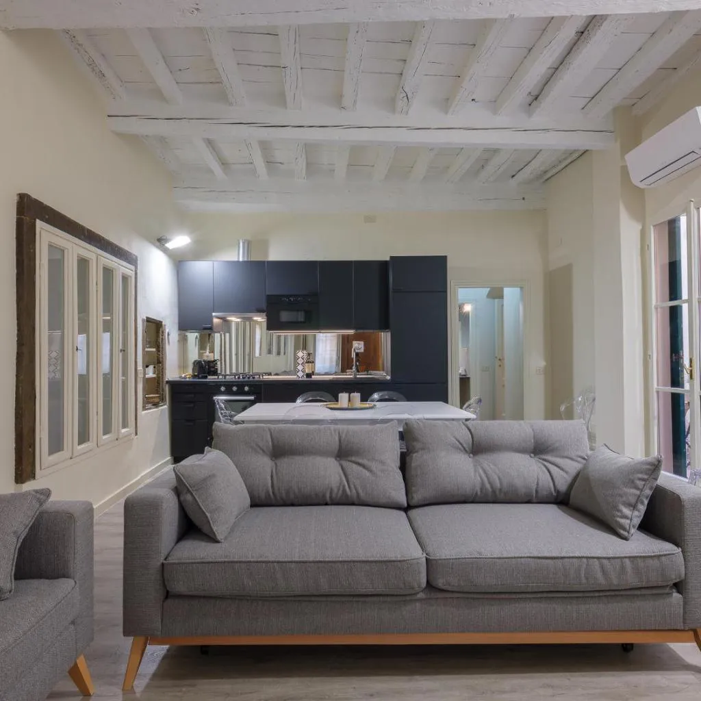 Photograph of BEAUTIFUL FLAT IN OLTRARNO