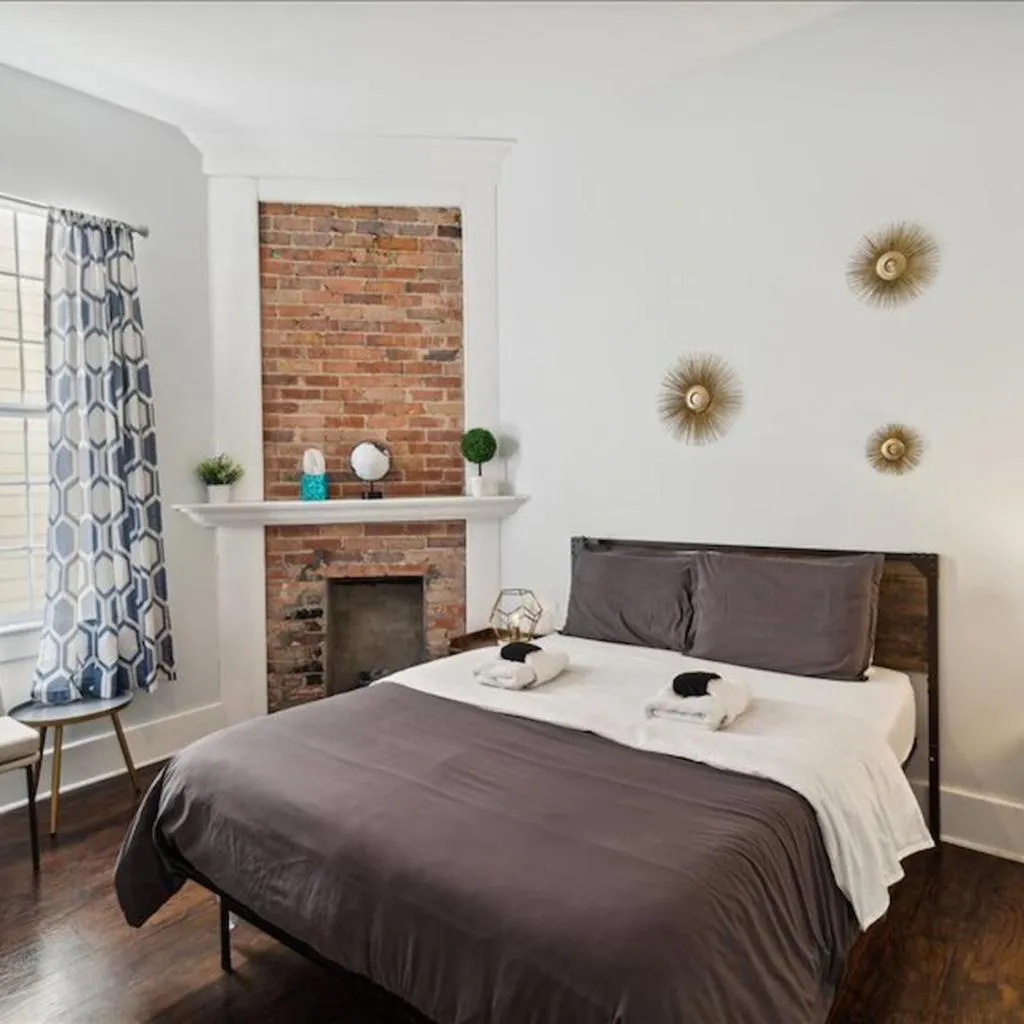 Photograph of Great Starland District place for group stays!