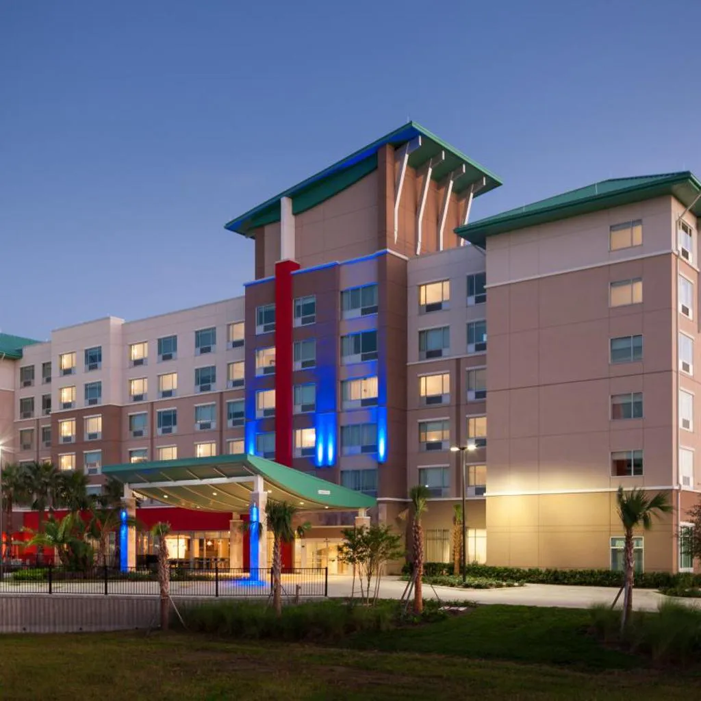 Photograph of Holiday Inn Express & Suites Orlando At SeaWorld by IHG - With Free Shuttle Service to SeaWorld Parks