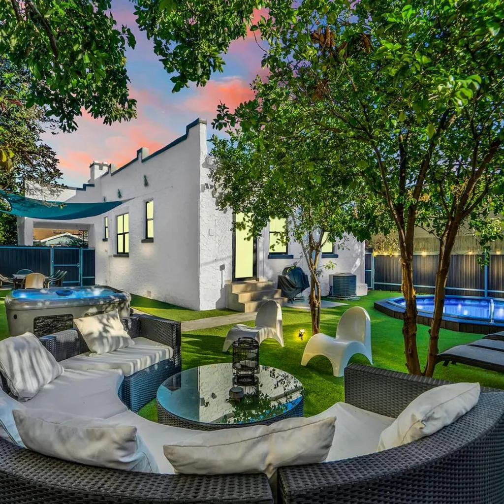 Photograph of Villa Tranquillo Calle Ocho Pool & Hot Tub