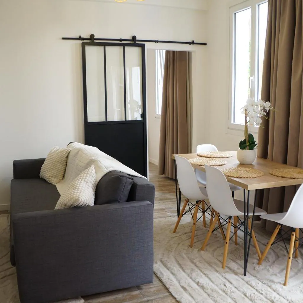 Photograph of Appartement tout confort avec grande terrasse