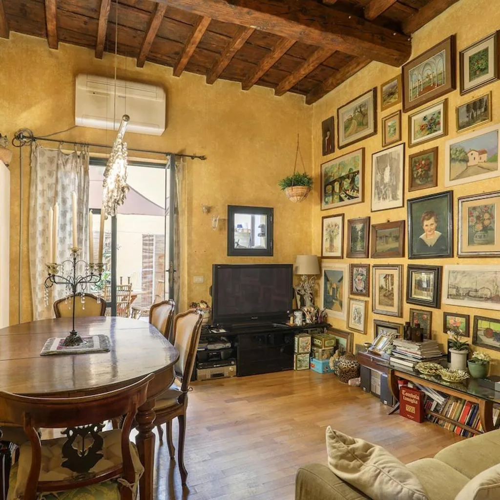 Photograph of Characteristic apartment with Terrace in Florence
