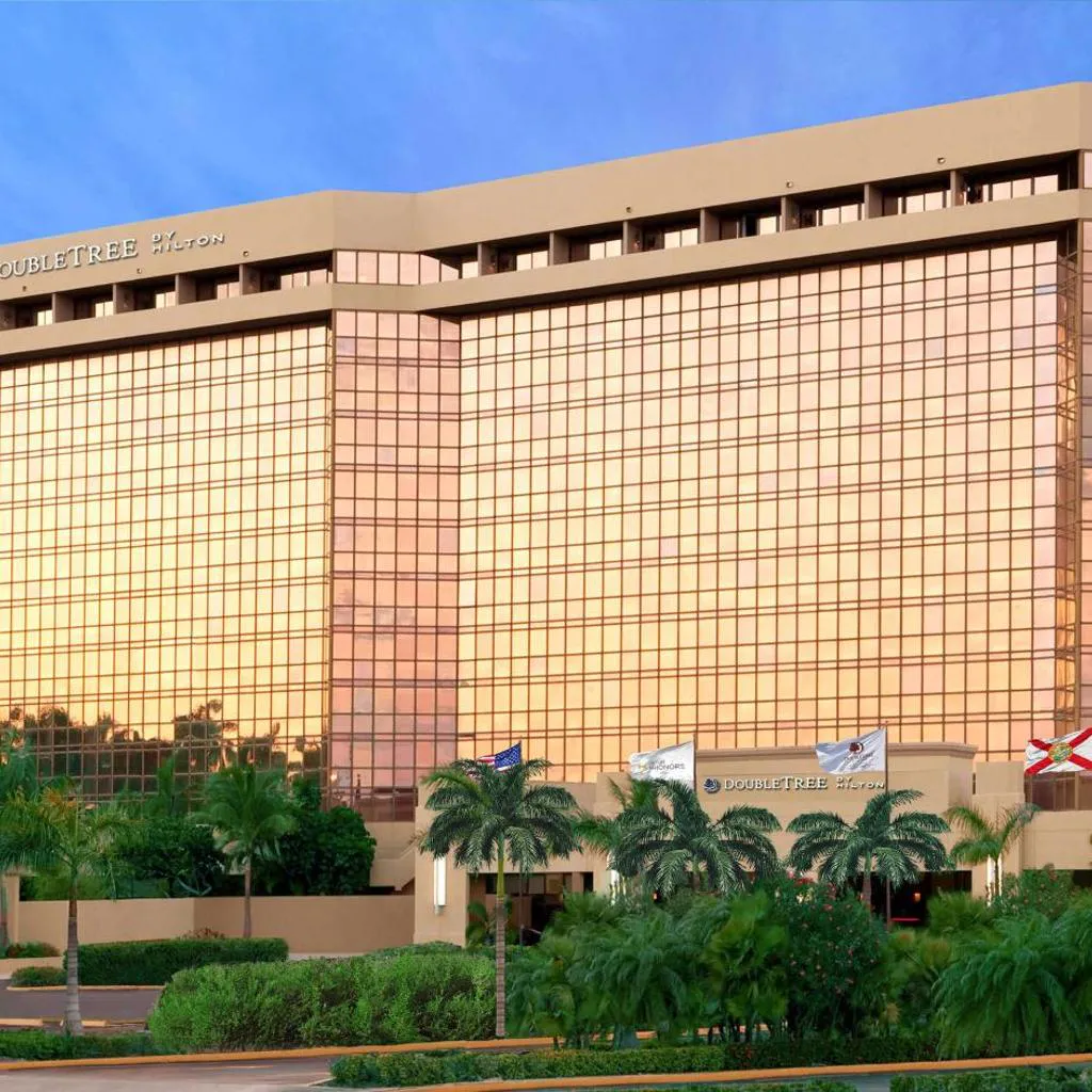 Photograph of DoubleTree by Hilton Hotel Miami Airport & Convention Center