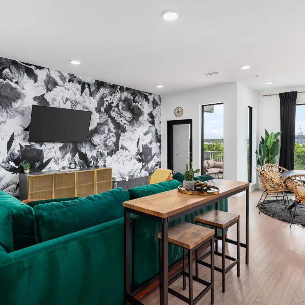 Photograph of River View High-End Condo with Private Patio and FREE Parking