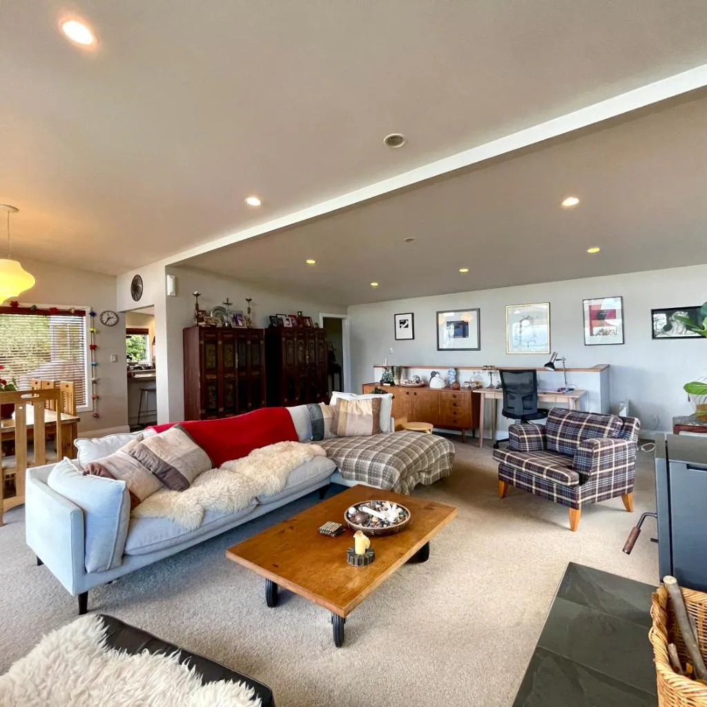 Photograph of Stunning Titirangi Bush & Sea View Sanctuary