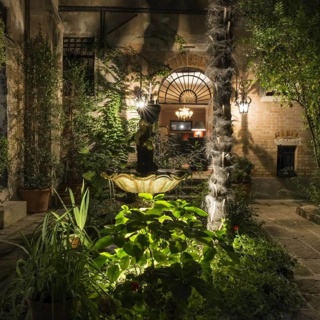 Photograph of La Residenza 818