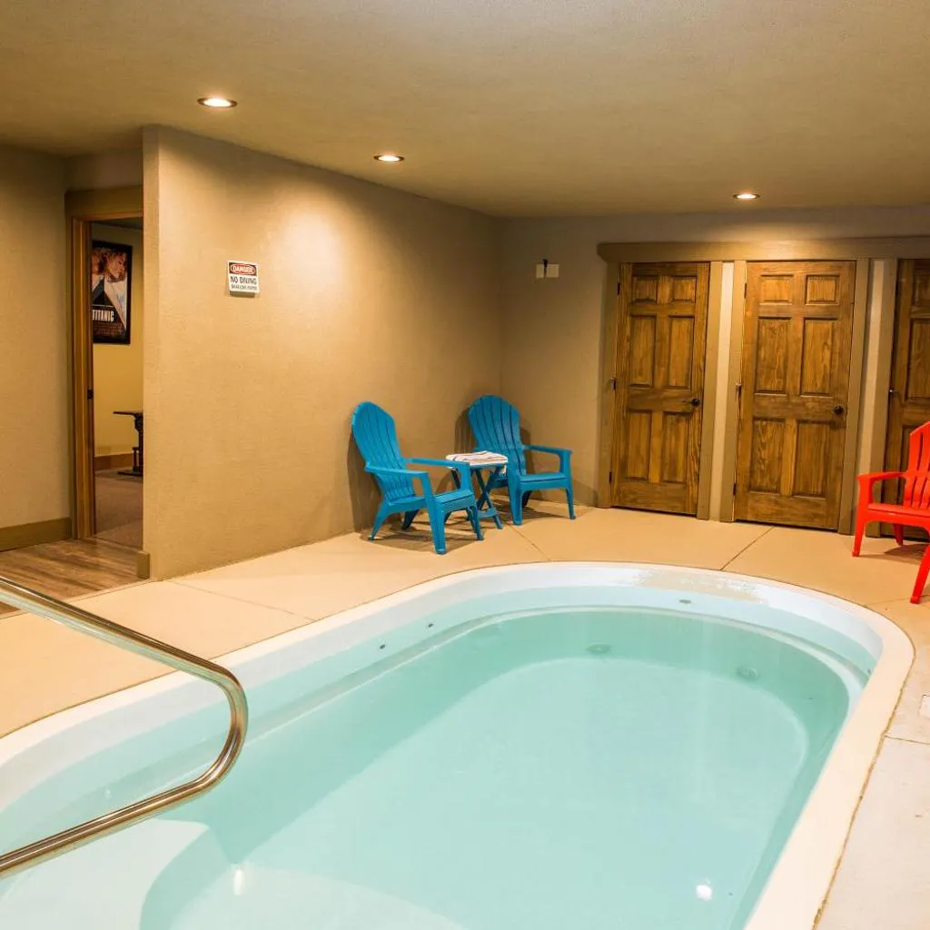 Photograph of Gatlinburg Pool Pad