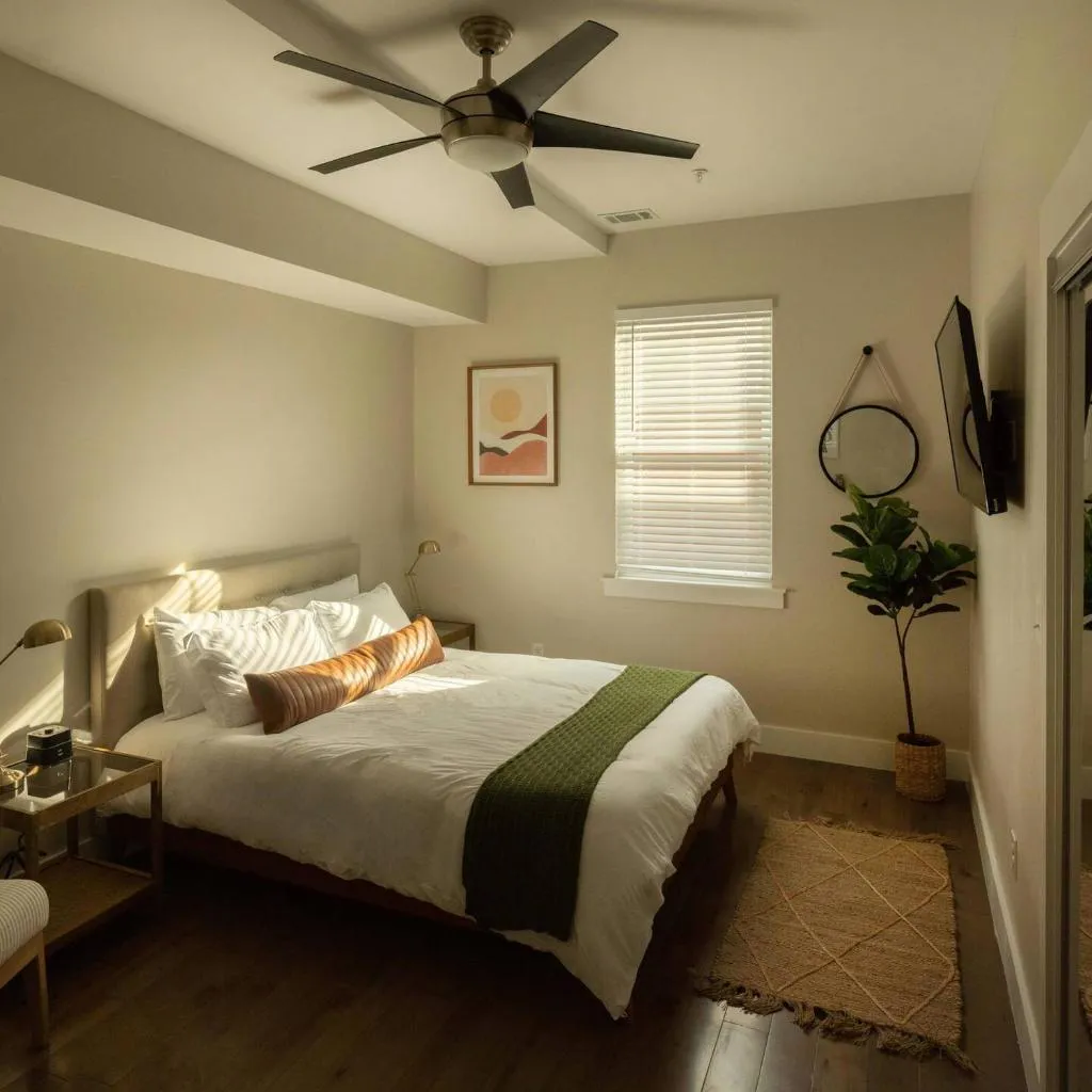 Photograph of Downtown, contemporary, 2 bedroom, Roof Terrace! 4A