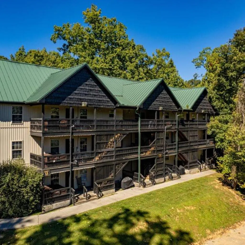 Photograph of Briarstone Lodge Condo 13E by Eden Crest