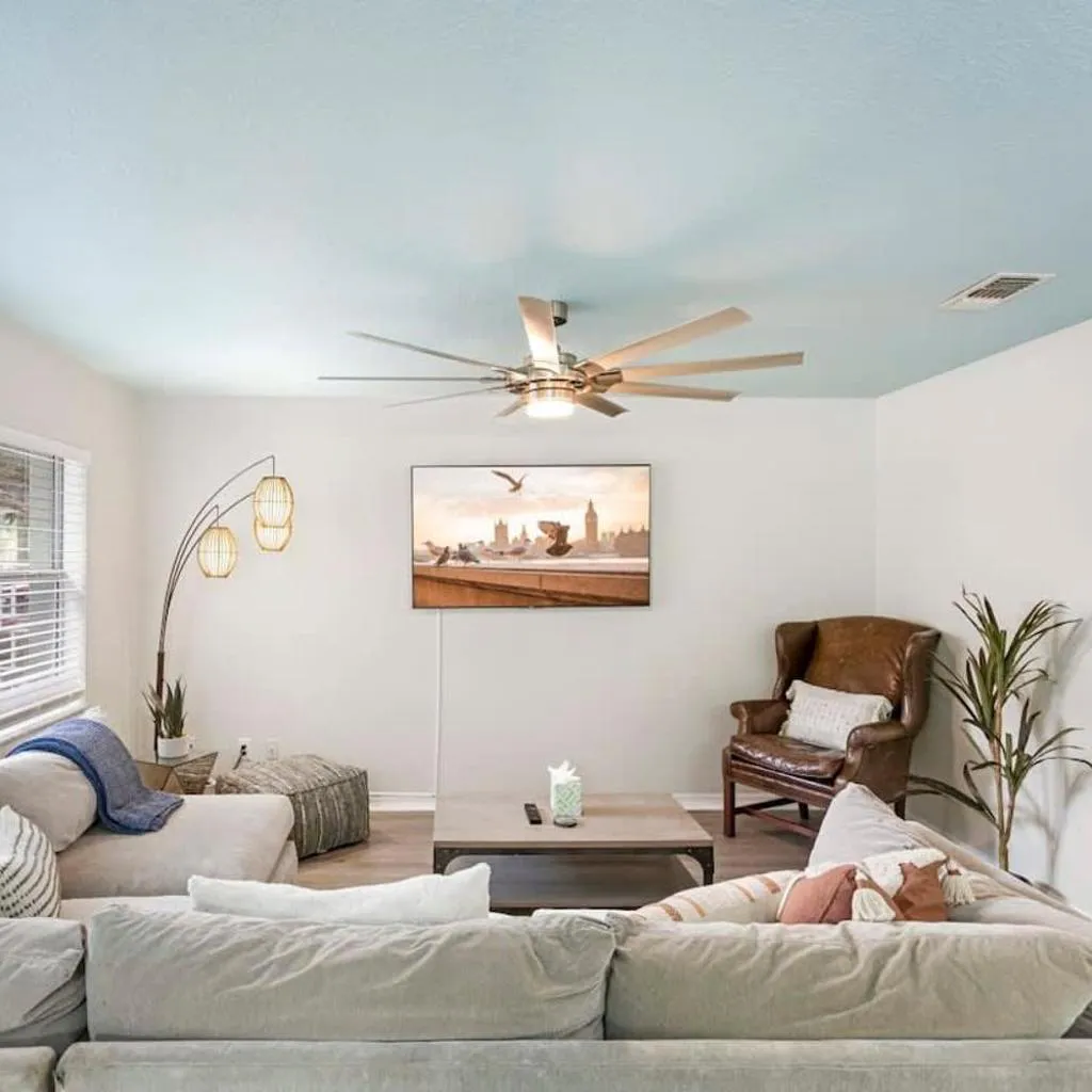 Photograph of Uptown Gem The Castaway Cottage, Dog Friendly!