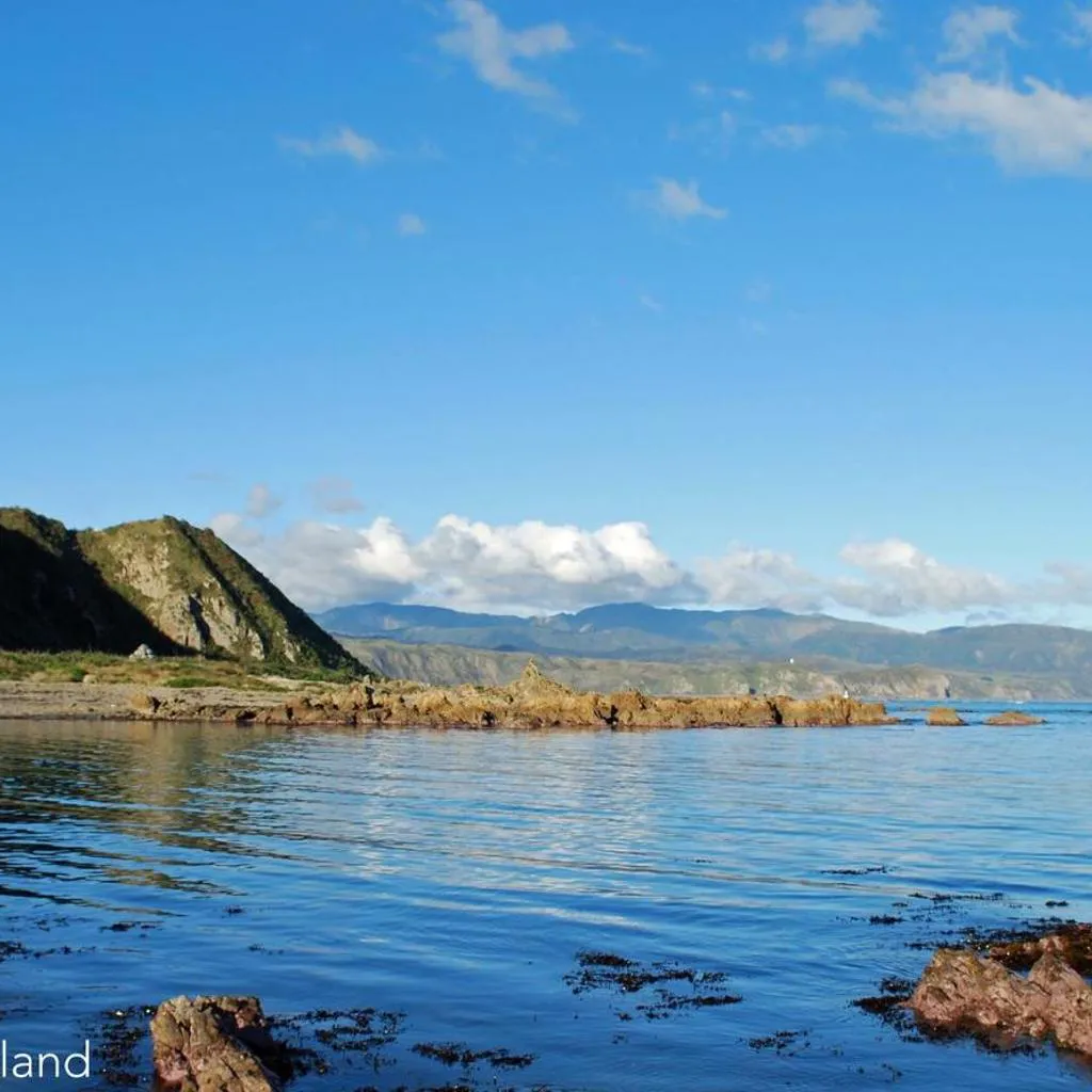 Photograph of Breaker Bay Paradise