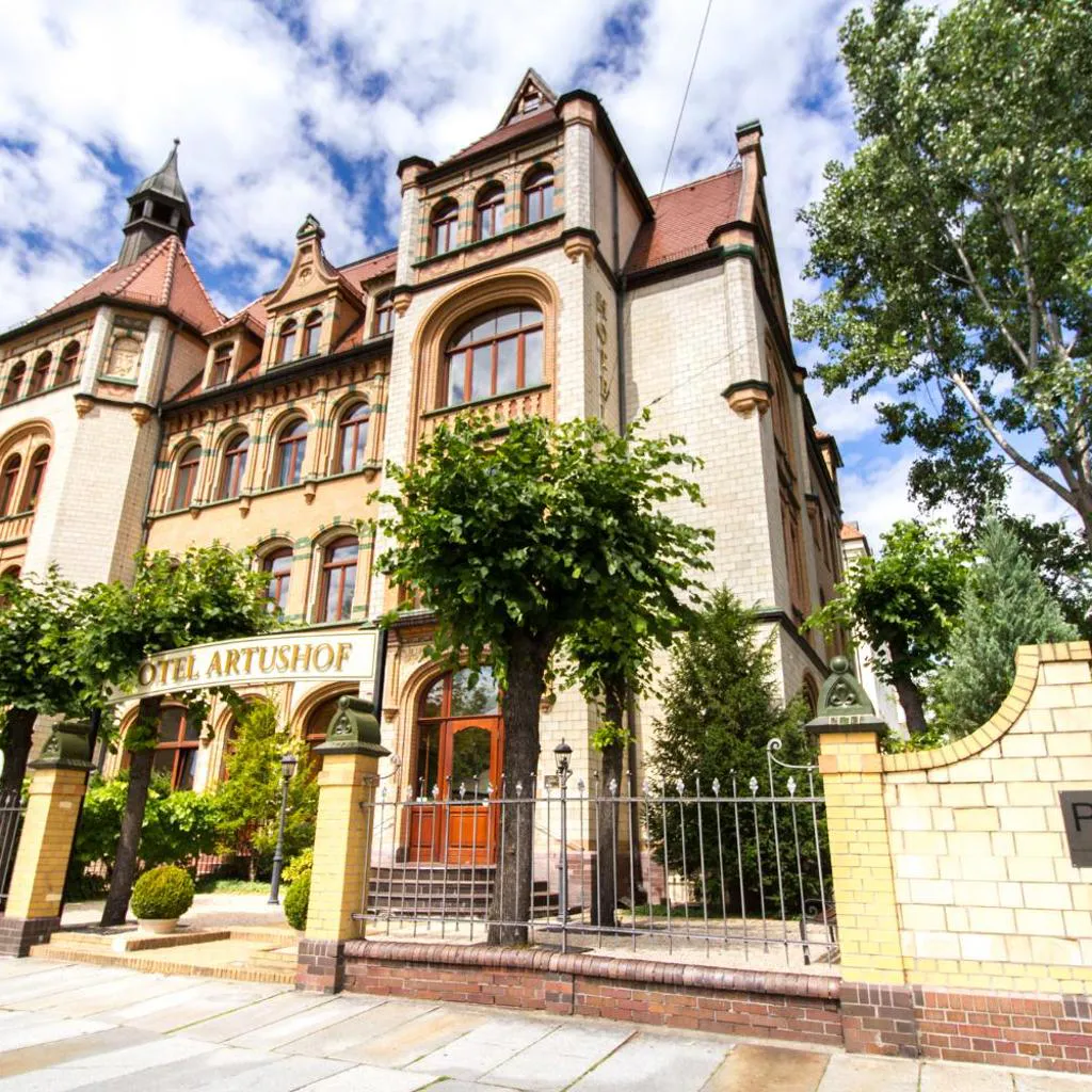 Photograph of Hotel Artushof