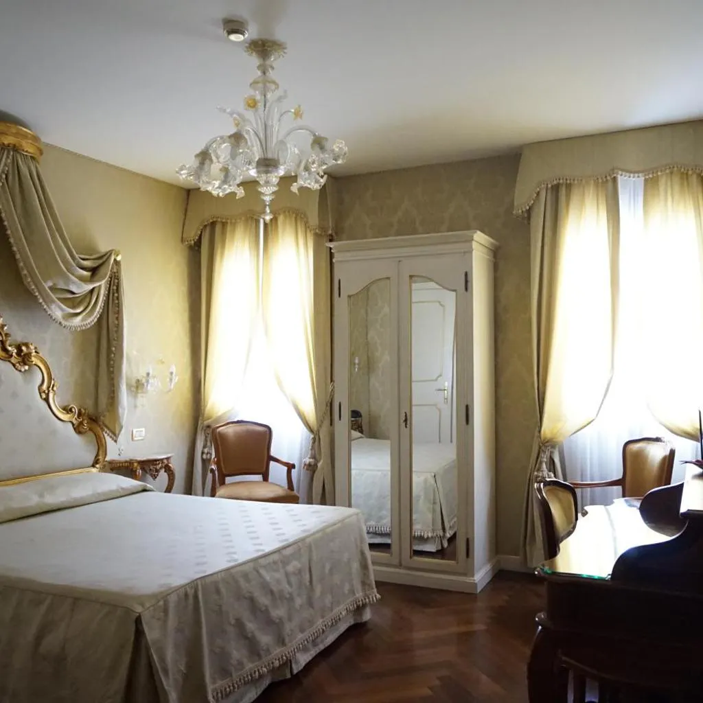Photograph of Hotel Orsaria