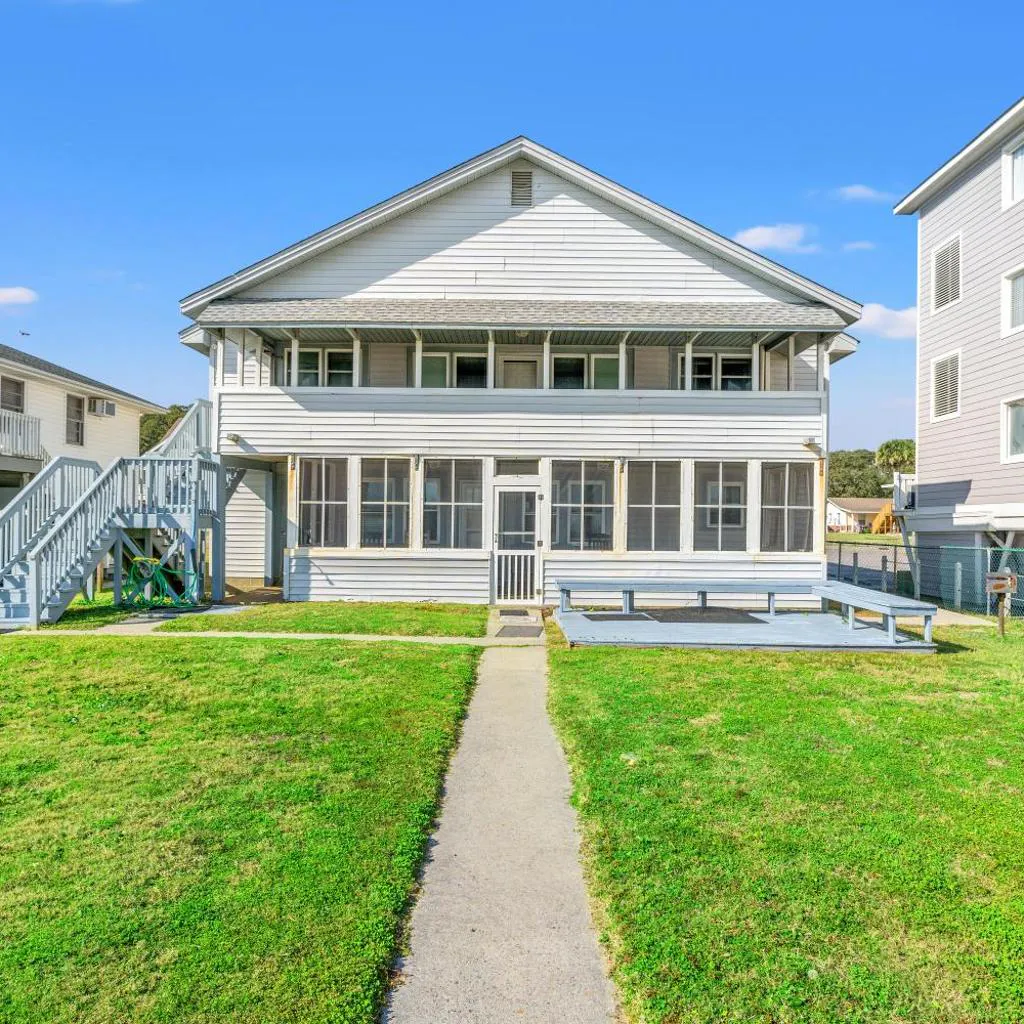 Photograph of Barnett House Bottom - Oceanfront - Windy Hill Section