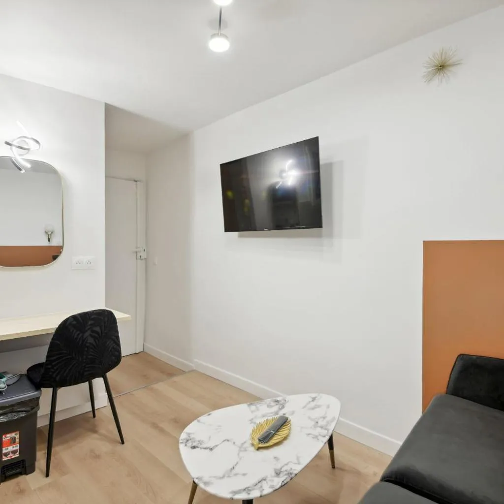 Photograph of 342 Suite Elena - Stunning Parisian apartment