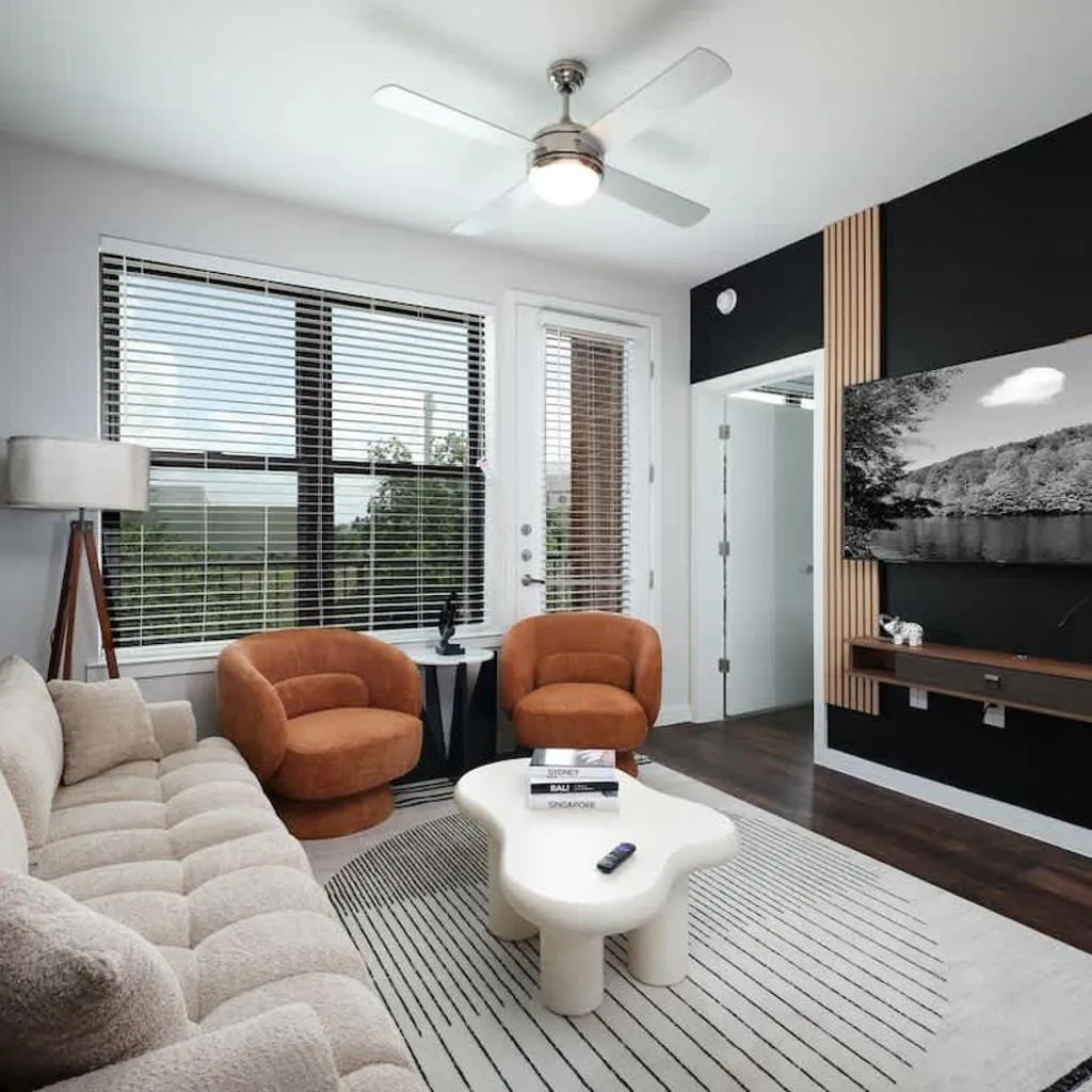 Photograph of 2BR Urban Escape-w Prkng, Near Rvrwalk & Conv Ctr