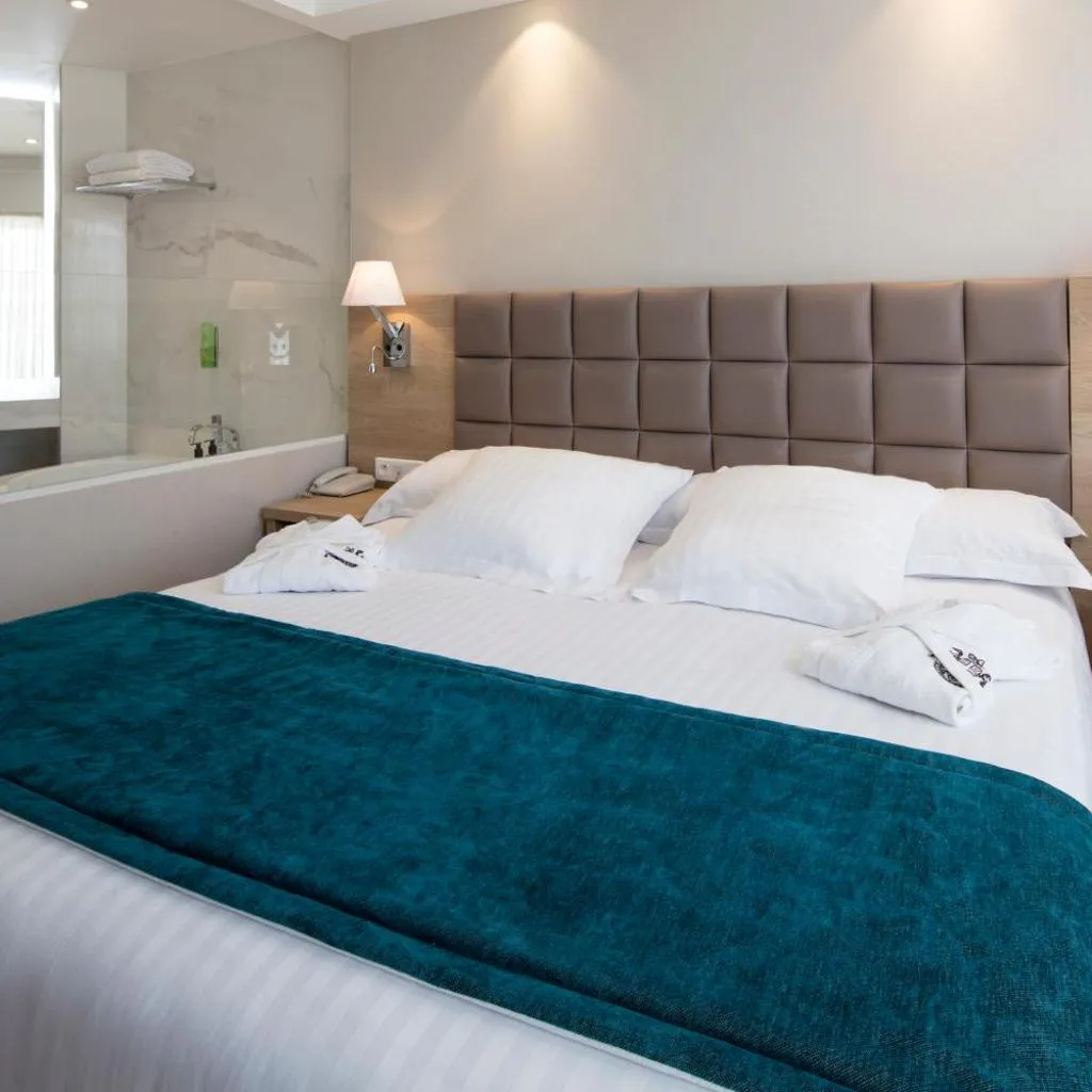 Photograph of Splendid Hotel & Spa Nice