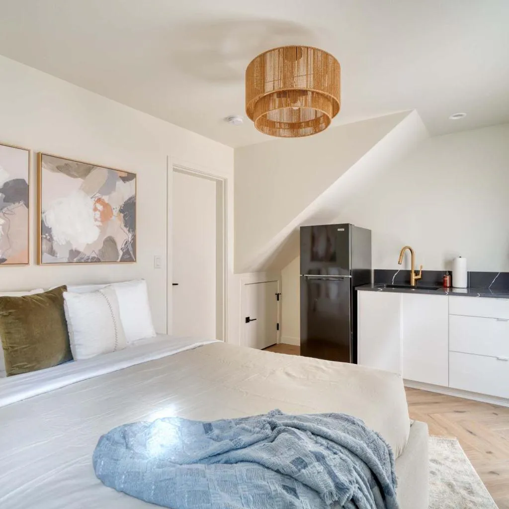 Photograph of Stay Portland - Alberta Arts District Hideaway - Stylish Studio