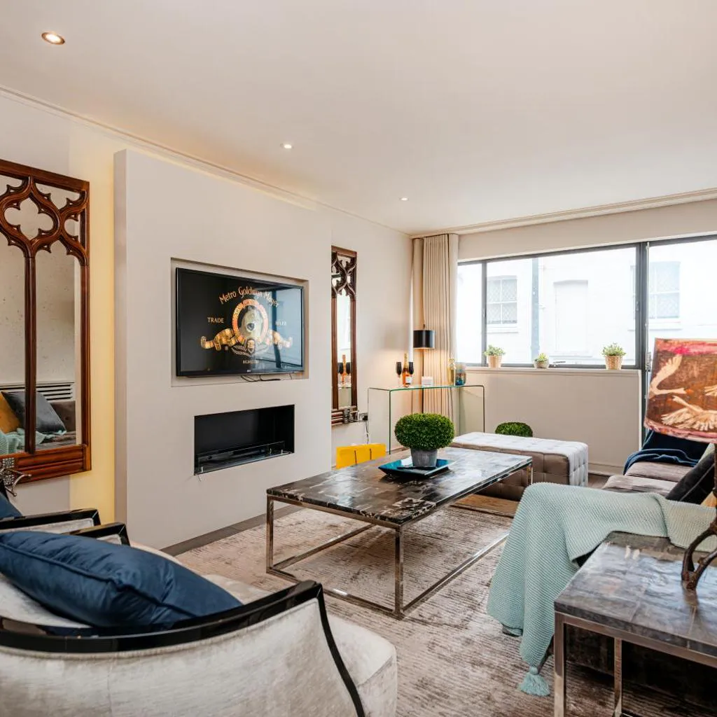 Photograph of Luxury 3BR Home in Belgravia, Near Victoria