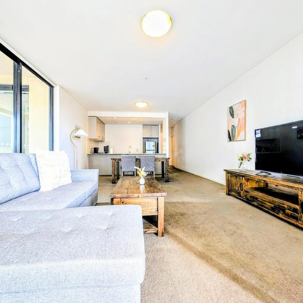 Photograph of Modern Redfern apartment close to all amenities!
