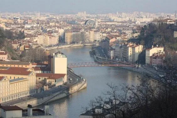 Photograph of Belle vue sur Lyon