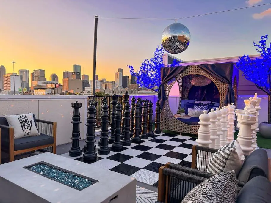 Photograph of The Oasis Checkmate Stunning Rooftop with Views