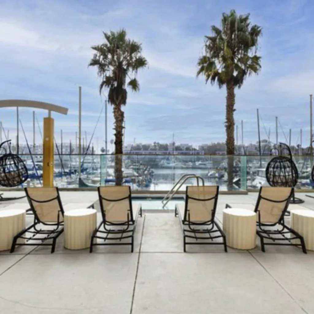 Photograph of The Blossom-Modern 1BR Getaway in Marina Walk to Water&Restaurants