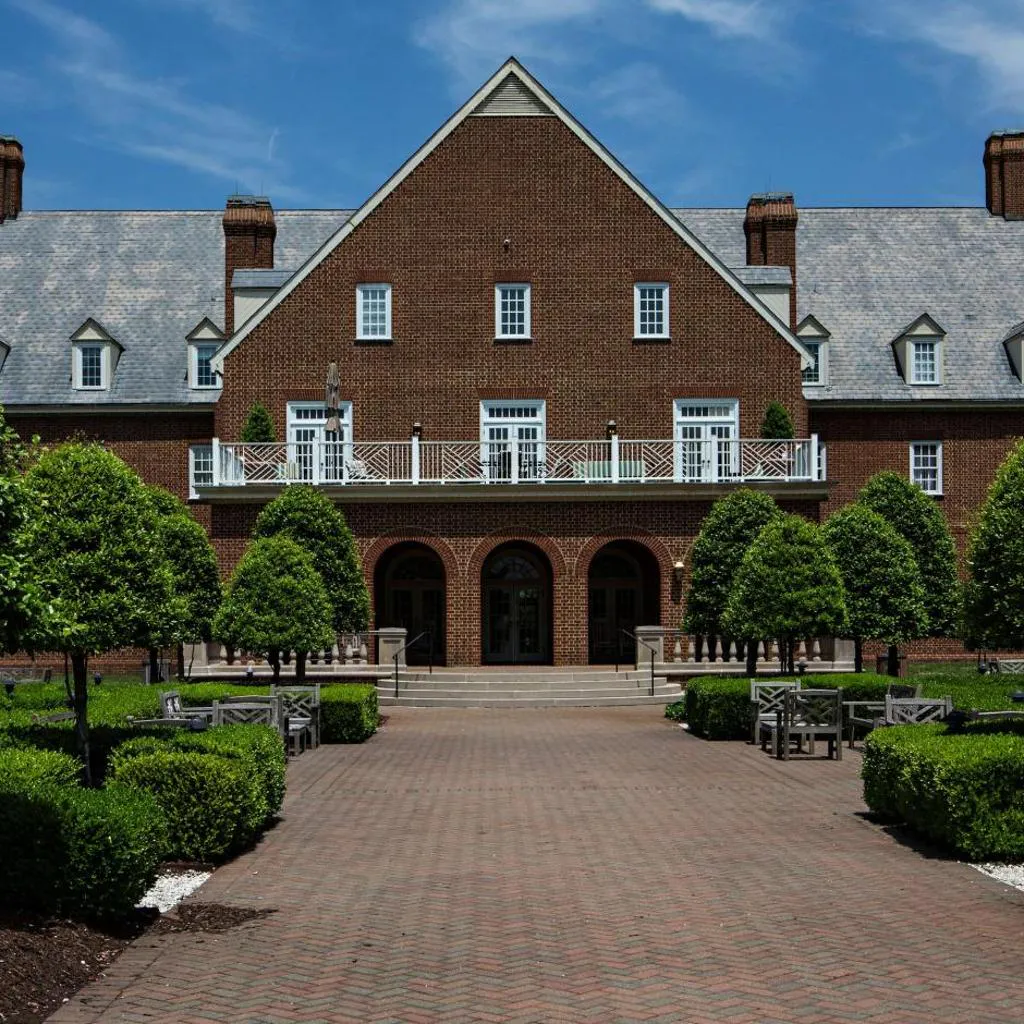 Photograph of The Founders Inn & Spa Tapestry Collection By Hilton