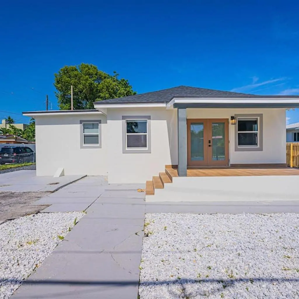 Photograph of Modern Miami Unit 1 - Close to South Beach & Airport